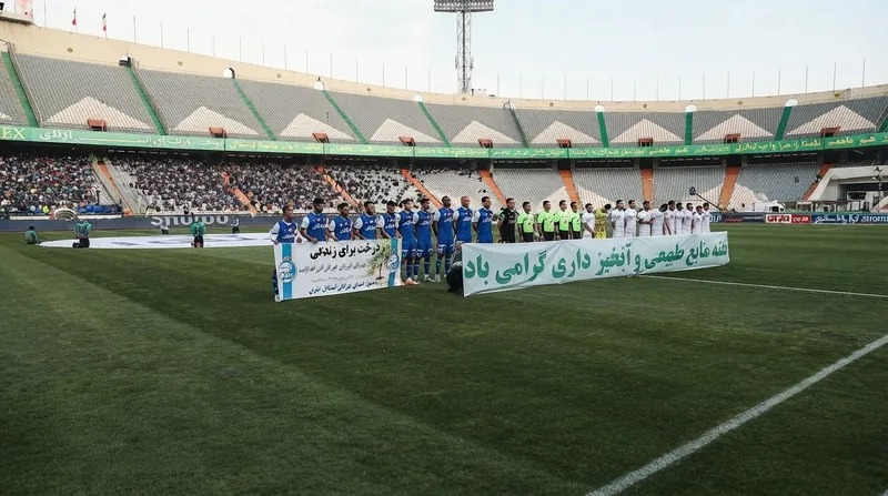 بازیکنان گل‌گهر پس از روزها بلاتکلیفی، اکنون تمرکز خود را روی مسابقه در عمان معطوف کرده‌اند.