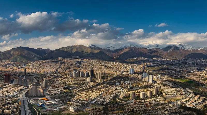 ابعاد حقوقی و اقتصادی طرح «تورم صفر» شهرداری تهران؛ سپر معیشتی یا بن‌بست پوپولیستی؟