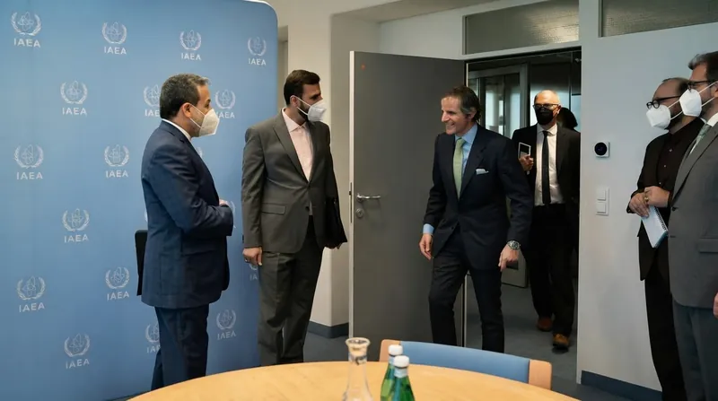 عباس عراقچی، وزیر امور خارجه ایران، به تهدیدهای اخیر واشینگتن و تل‌آویو واکنش نشان داد.