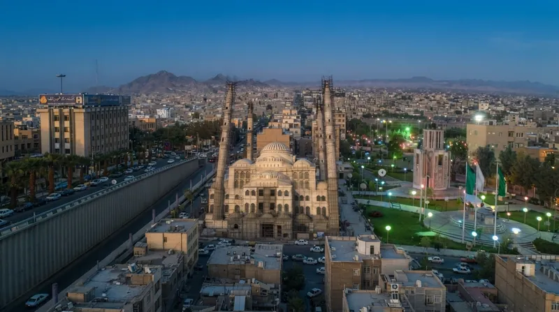 امنیت مرزهای مشترک و تسهیل تجارت، از دیگر موضوعات مهم در دستور کار ژنرال منیر است.