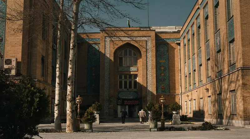 جامعه بین‌المللی در انتظار نتایج این رایزنی‌های حساس در تهران است.