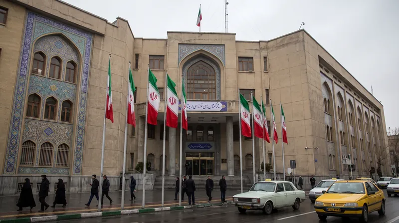 ریاست جمهوری ایران عمدتاً به عنوان یک دفتر اداری عمل می‌کند تا یک رئیس اجرایی واقعی.