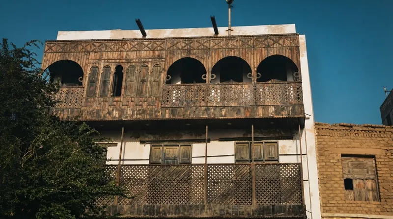 حق بیمه خطر جنگ برای نفتکش‌های مرتبط با عربستان سعودی در بنادر دریای سرخ به ۳ درصد ارزش کشتی افزایش یافته است.