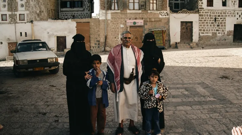 تشدید بحران انسانی و کمبود شدید سوخت در میان غیرنظامیان یمنی در پی انهدام زیرساخت‌های تأمین انرژی.